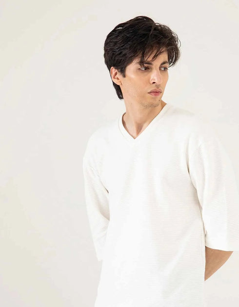 TEXTURED V NECK T-SHIRT